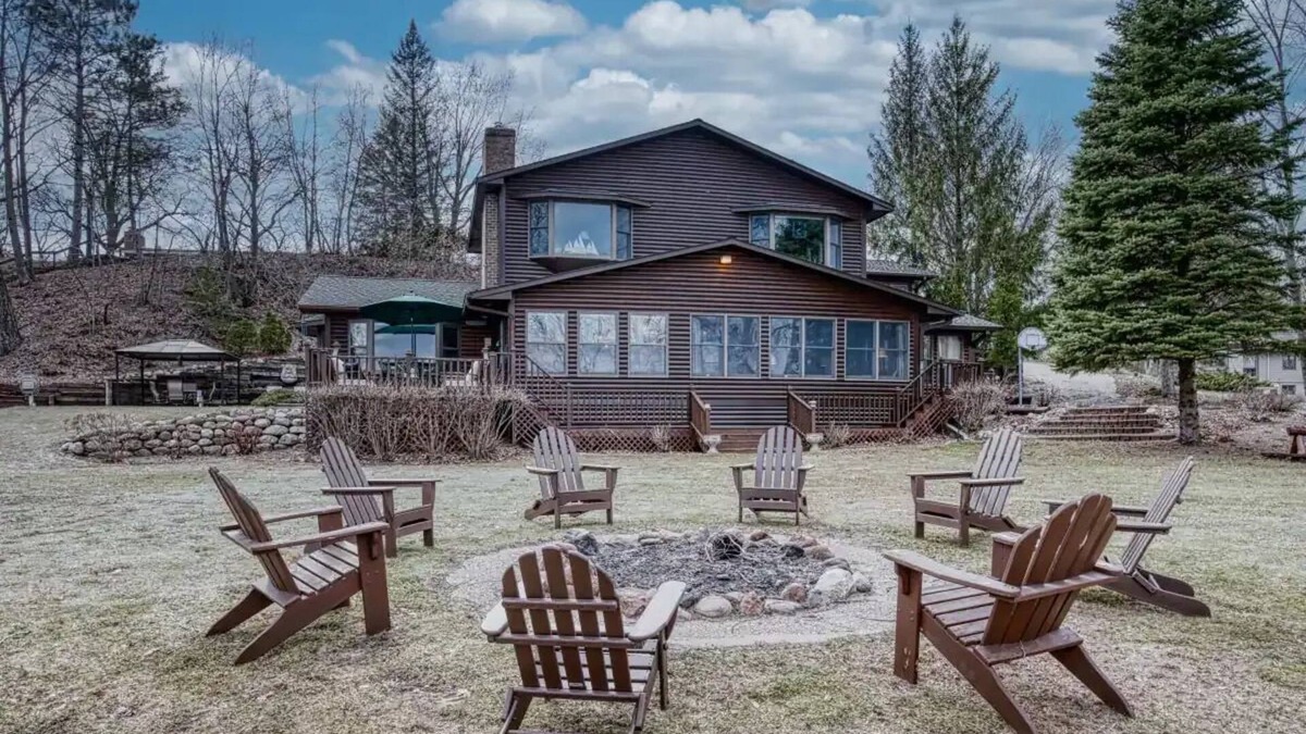 Elk River Cabin | Birch lake private retreat