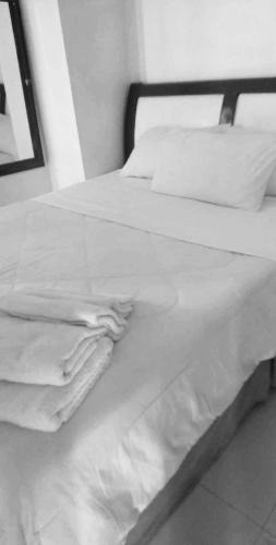 Ermita Night District Apartment | Birch Tower - 1BR with balcony