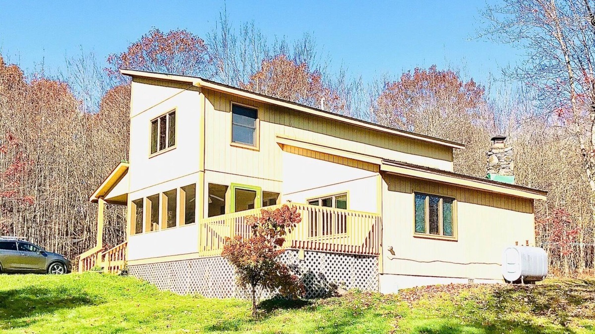 Fleischmanns House | Birch Tree Lodge - Cozy Cabin Getaway in the Catskills