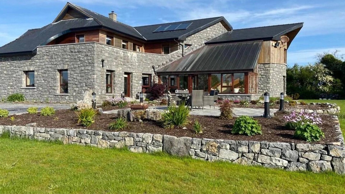 Carrowmoreknock House | Birchall Lodge, Luxurious house on the western sho