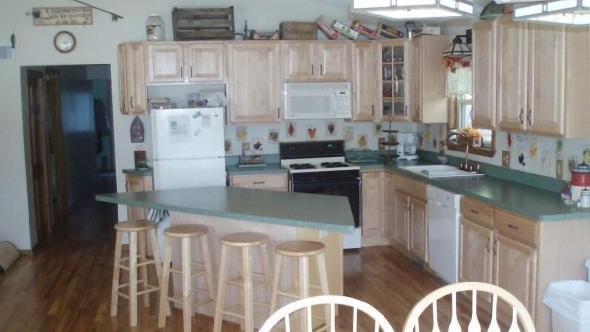 Port Austin Cottage | Bird Creek Sub division