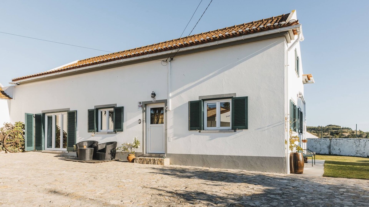 Lourinha Cottage | Bird House - Tranquility and relaxation
