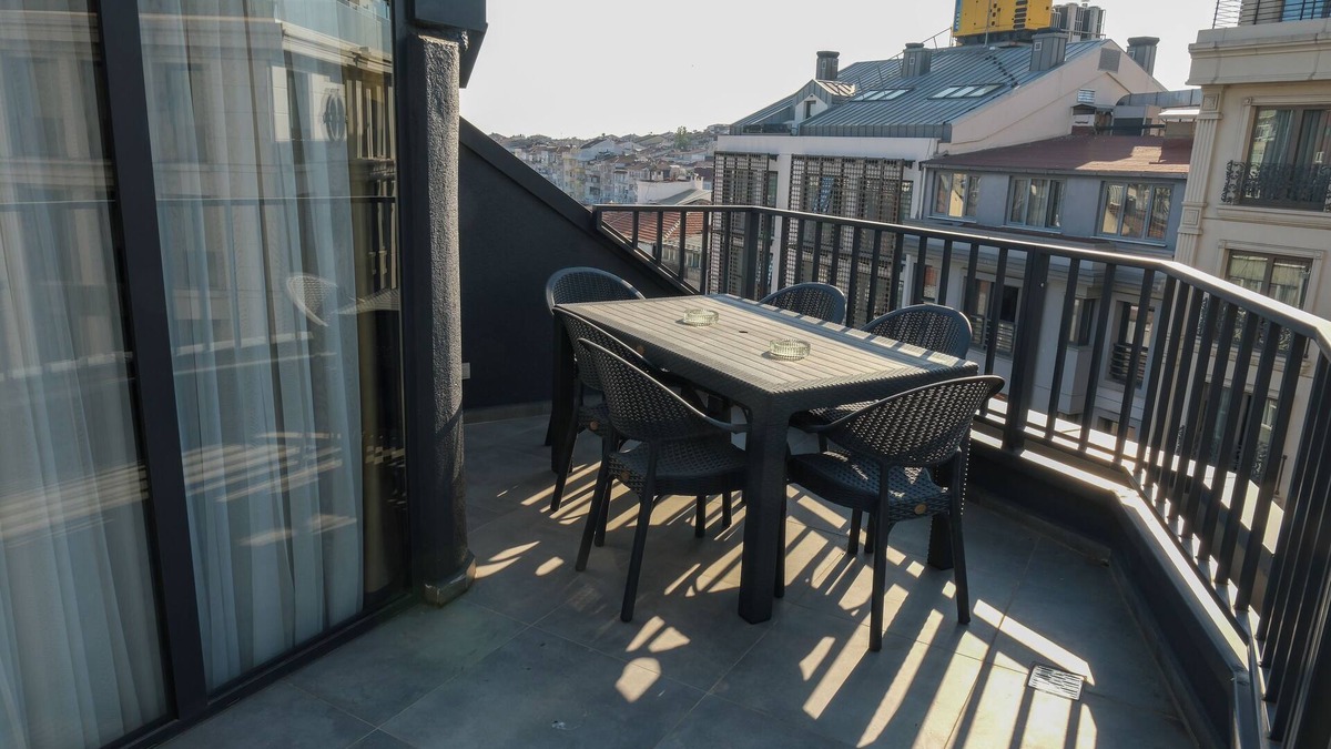Harbiye Apartment | Bird Nest Suite