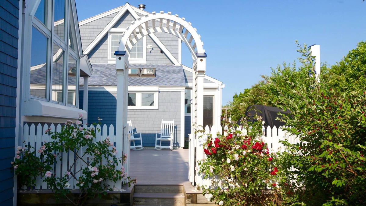 North Truro House | Bird's Eye View Of Cape Cod Bay. Waterfront Home With Private Beach.