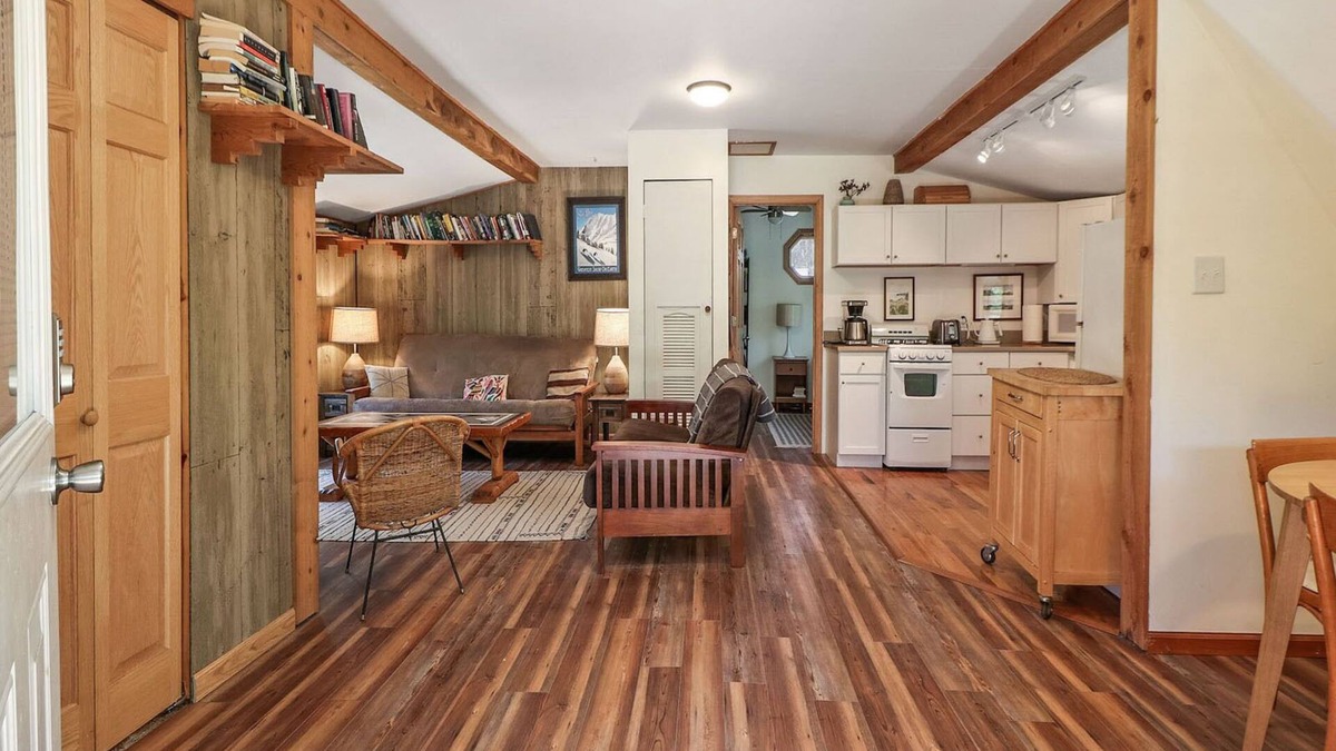 Wheeler House | Bird`s Nest in the Indiana Dunes