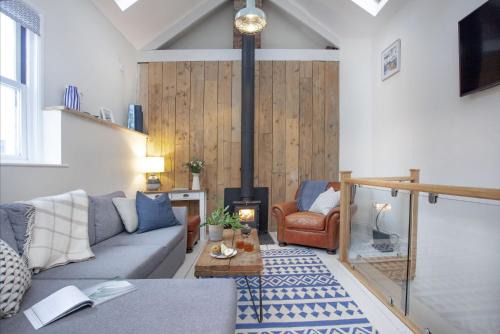 Kingsand House | Birdcage Cottage, Kingsand