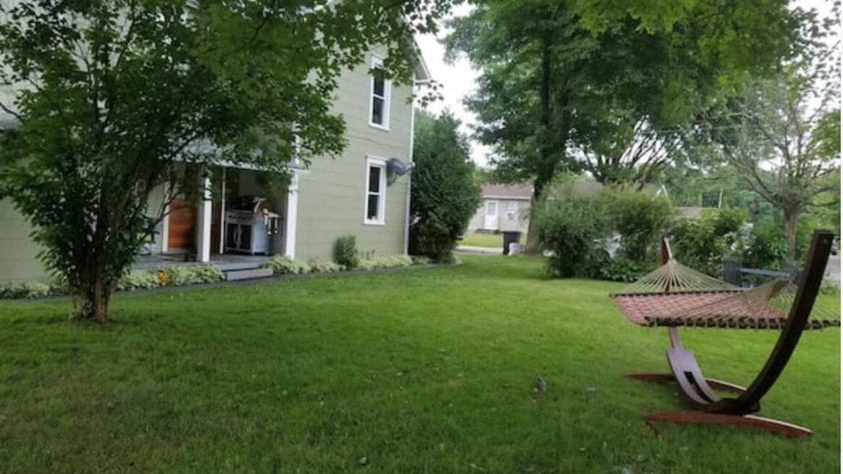 Confluence House | Birdhouse Inn Confluence