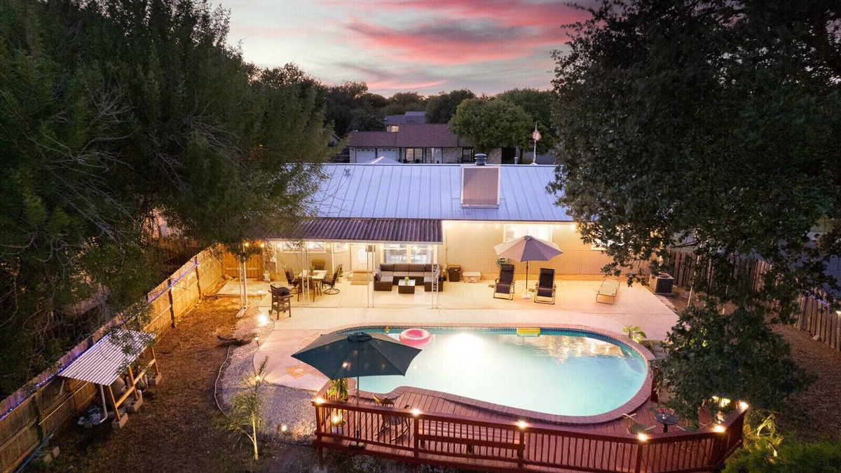 Heritage House | Birdhouse Pool,Game RM,12 M Lackland AFB,5M Seaworld