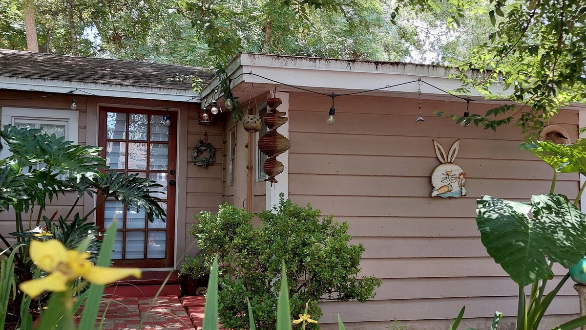 Glenwood Cottage | Birds & Buns Bungalow