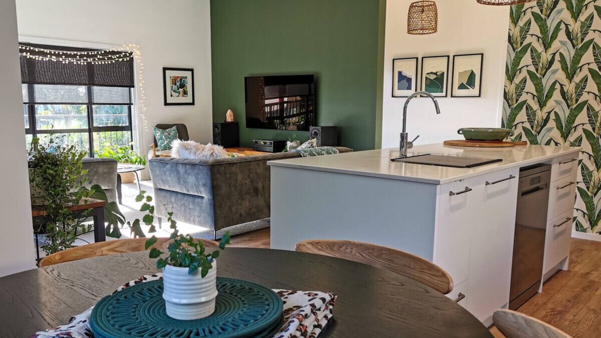 Lynmore House | Birdsong Lodge - a delightful Rotorua escape