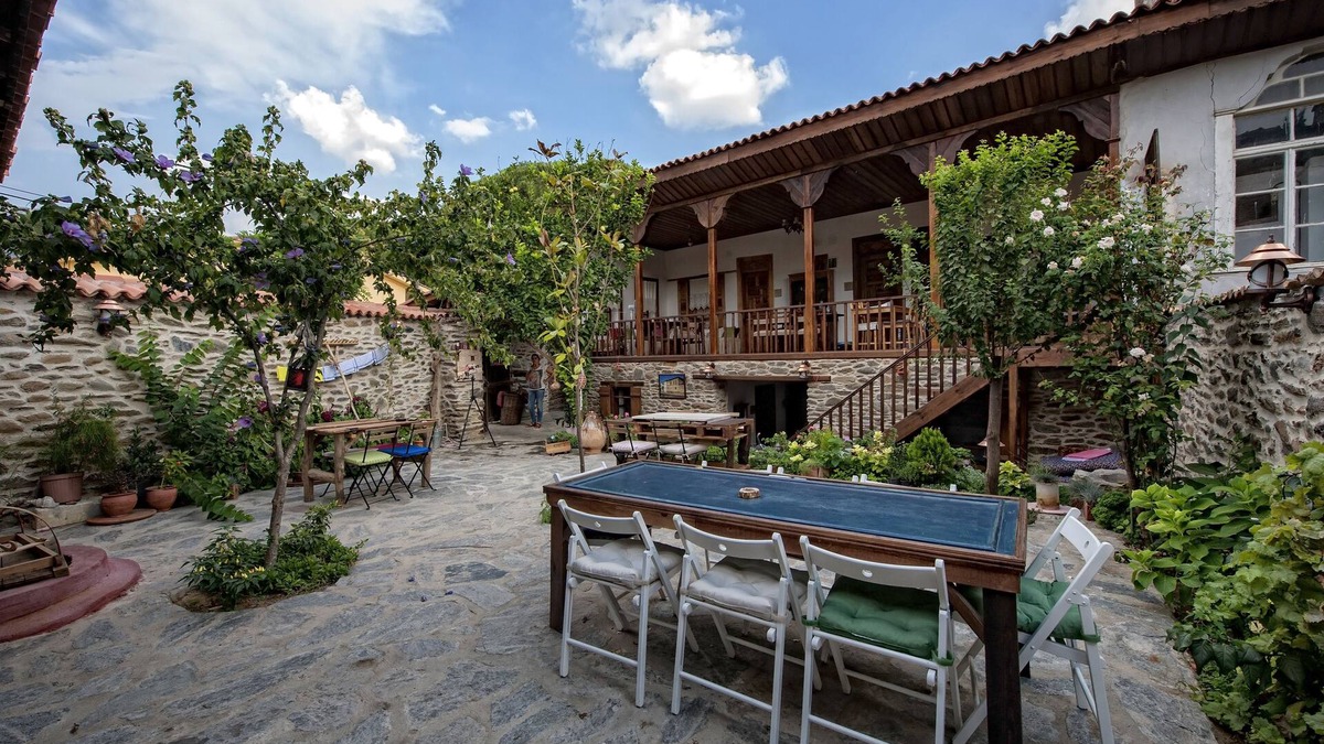 Birgi Hotel | Birgi Hotel Saliha Hanim Tas Konak