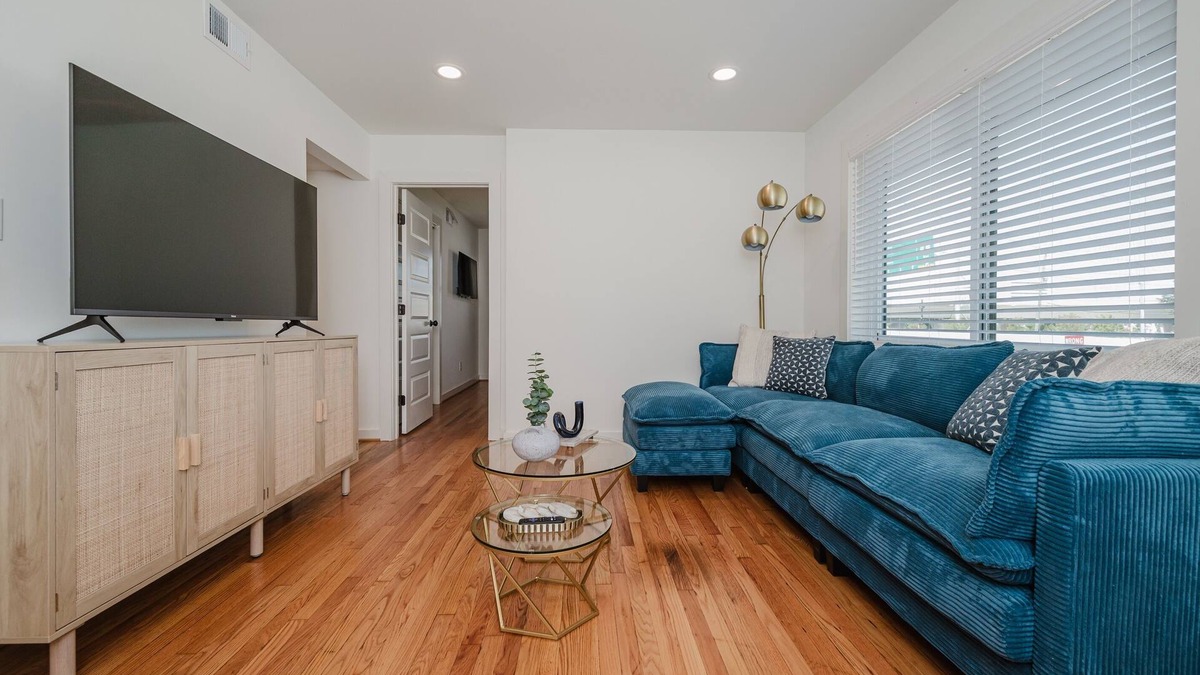 Civil Rights Historic District Condo | Birmingham Central Six- Big Groups/Private Parking