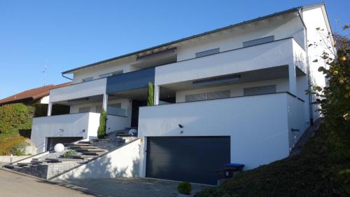 Unteruhldingen Apartment | Birnaublick