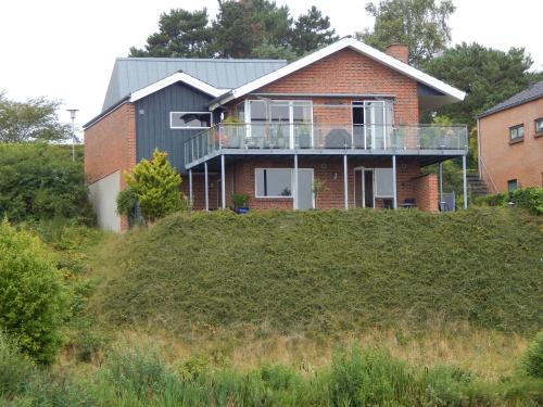 Vibæk Strand House | Birthes udsigtshus