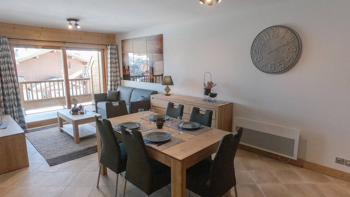 Bisanne 1500 Apartment | Bisanne 1500 - Apt 6 pers, 2 baths, pool, parking