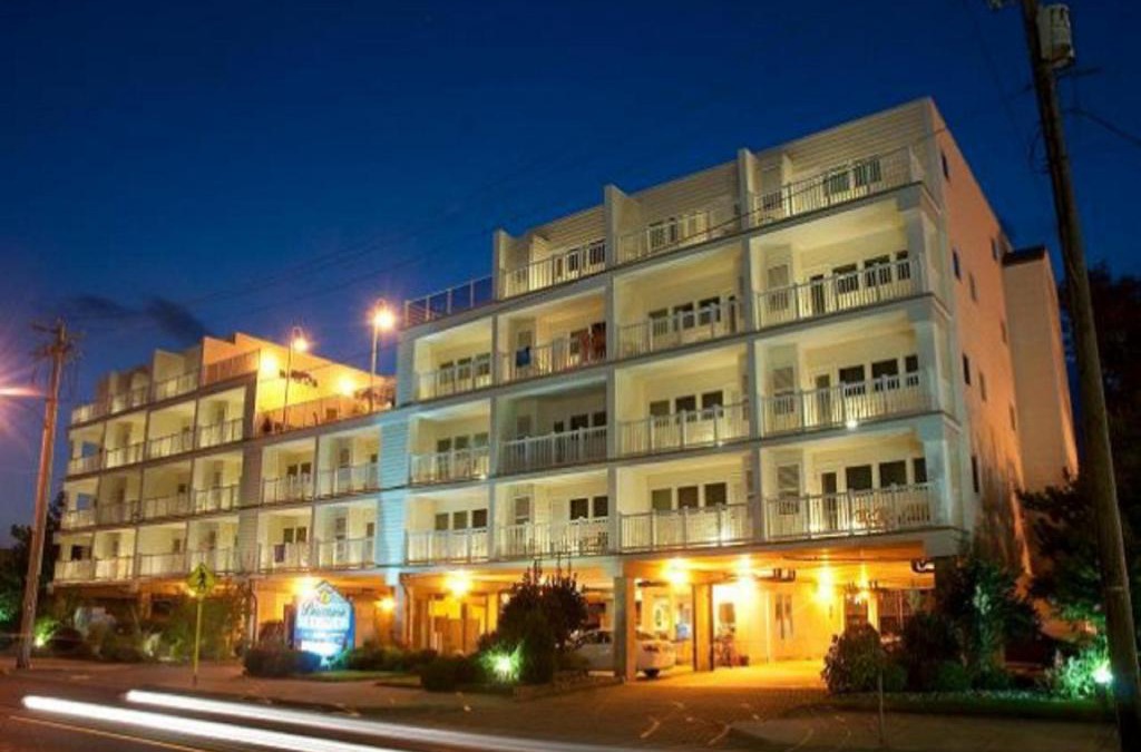 North End Hotel | Biscayne Suites