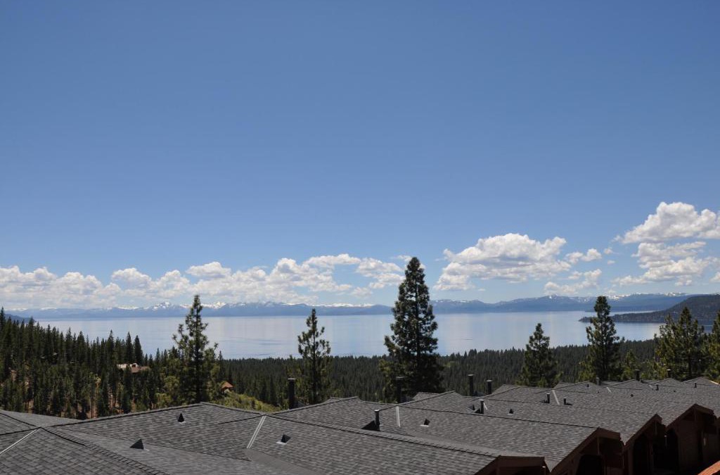 Incline Village House | Bitterbrush - 400 Fairview Boulevard - very close to Diamond Peak and beaches - WSTR21-0086 - Tax ID W4900 - Max 7 people, 2 cars parking in carports