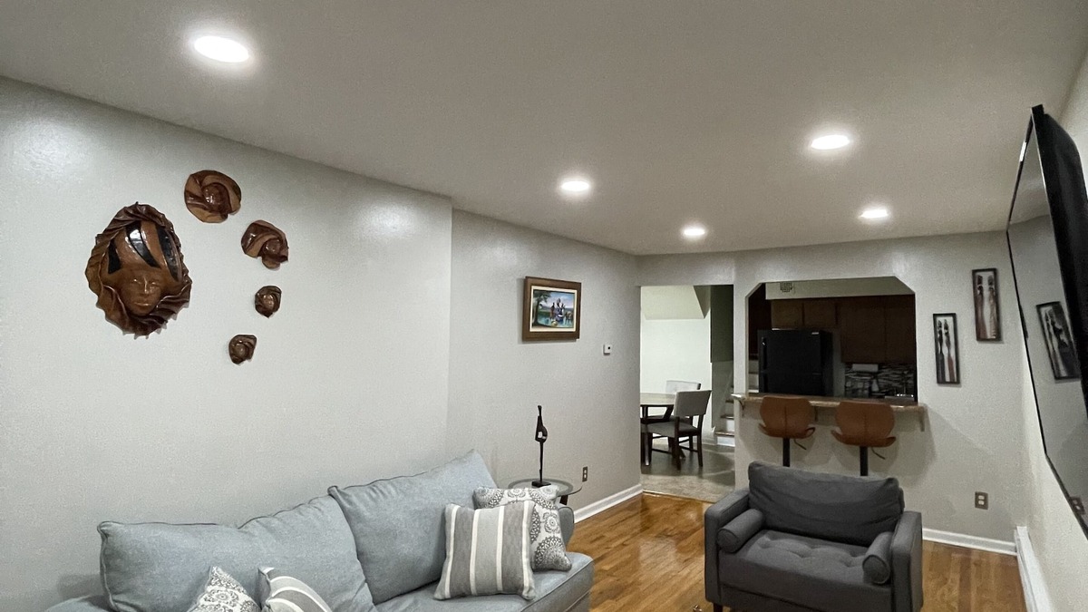 Canarsie House | BK-Cultural Zen - Fast Wifi