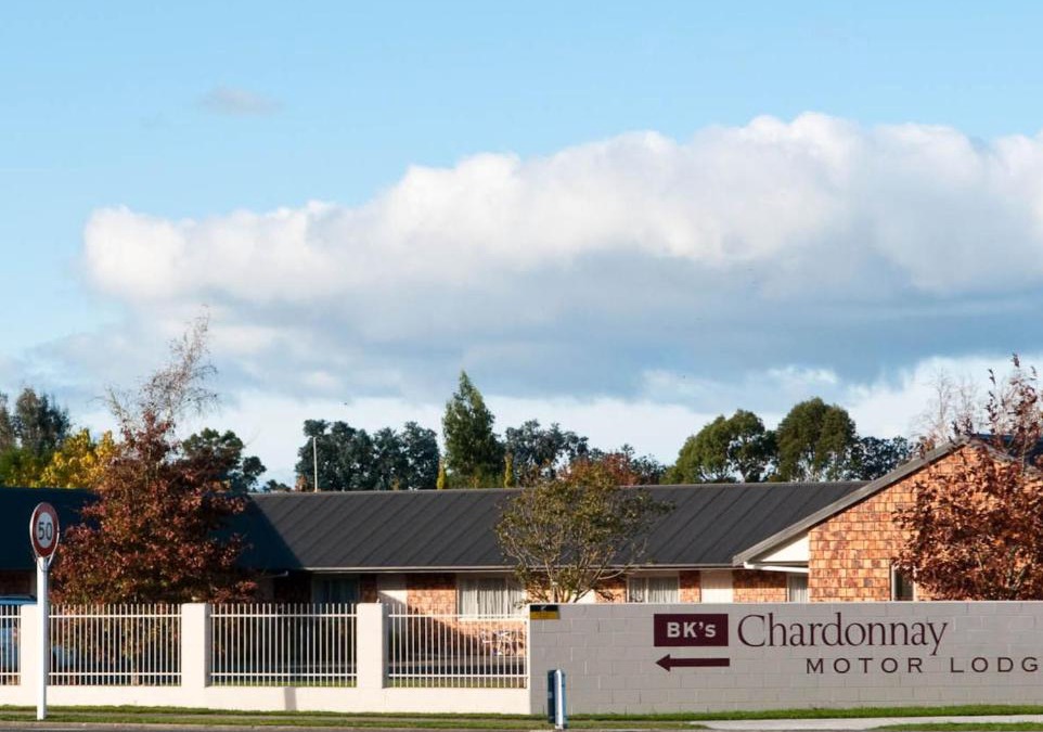 Solway Hotel | BK's Chardonnay Motor Lodge