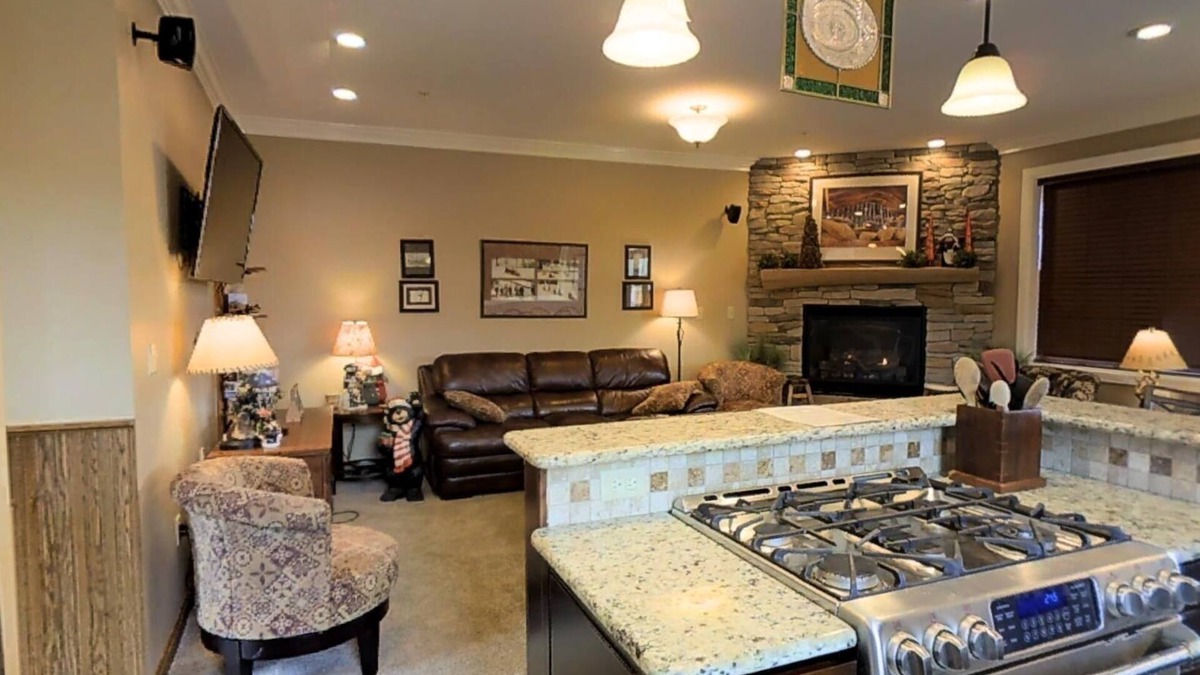 Snowshoe House | Black Bear Crossing #35 - PET FRIENDLY! SKI IN/SKI OUT! Steps to Black Bear and Powder Ridge by RedAwning