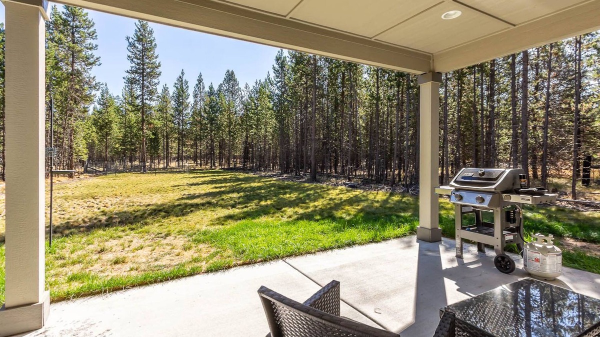 Oregon Water Wonderland Cabin | Black Bear Lodge in Three Rivers