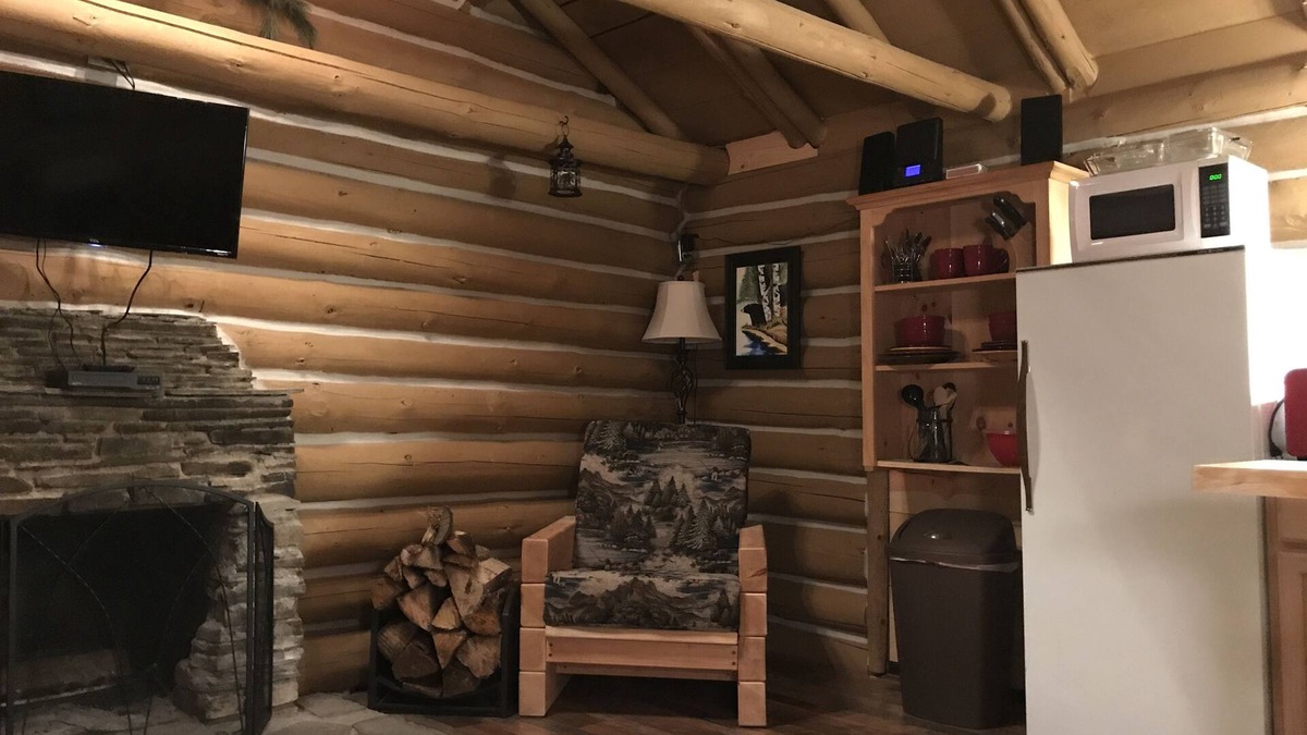 Glenfield Cabin | Black Bear Lodge Rustic Log Cabin