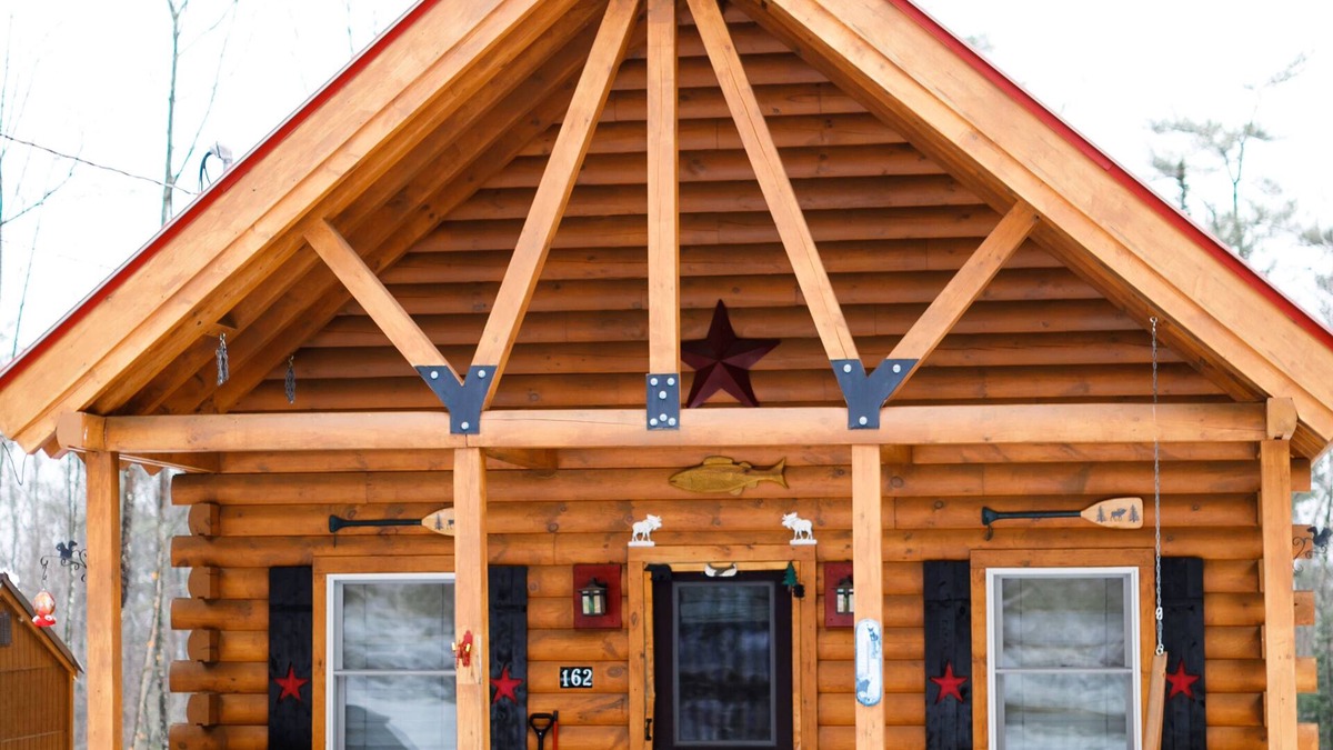 Woodsville Cabin | Black Bear's White Mountain Log Cabin w/hot tub