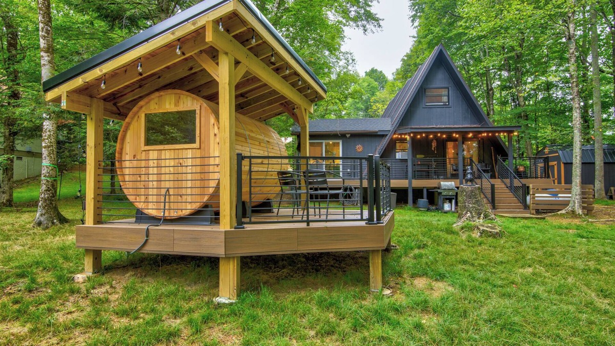 Charter Hills Cabin | Black Bear Shack and Sauna - Beech Mountain modern A Frame, sauna