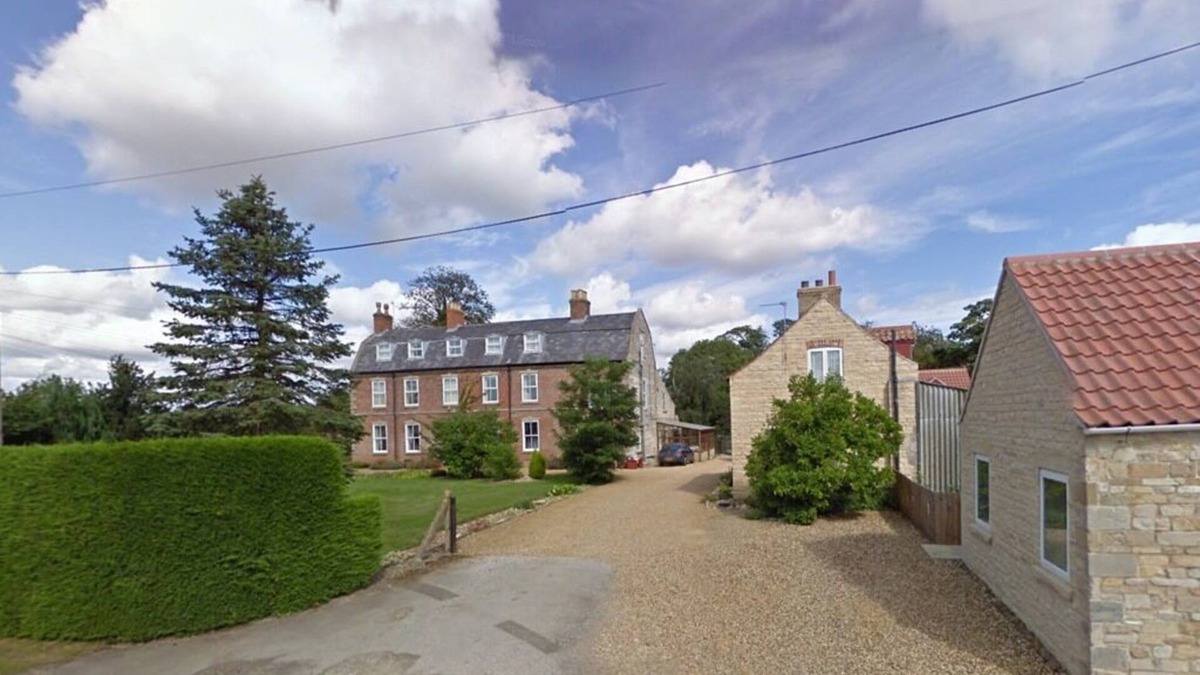 Castle Bytham Cabin | Black Bull A1 Lodge