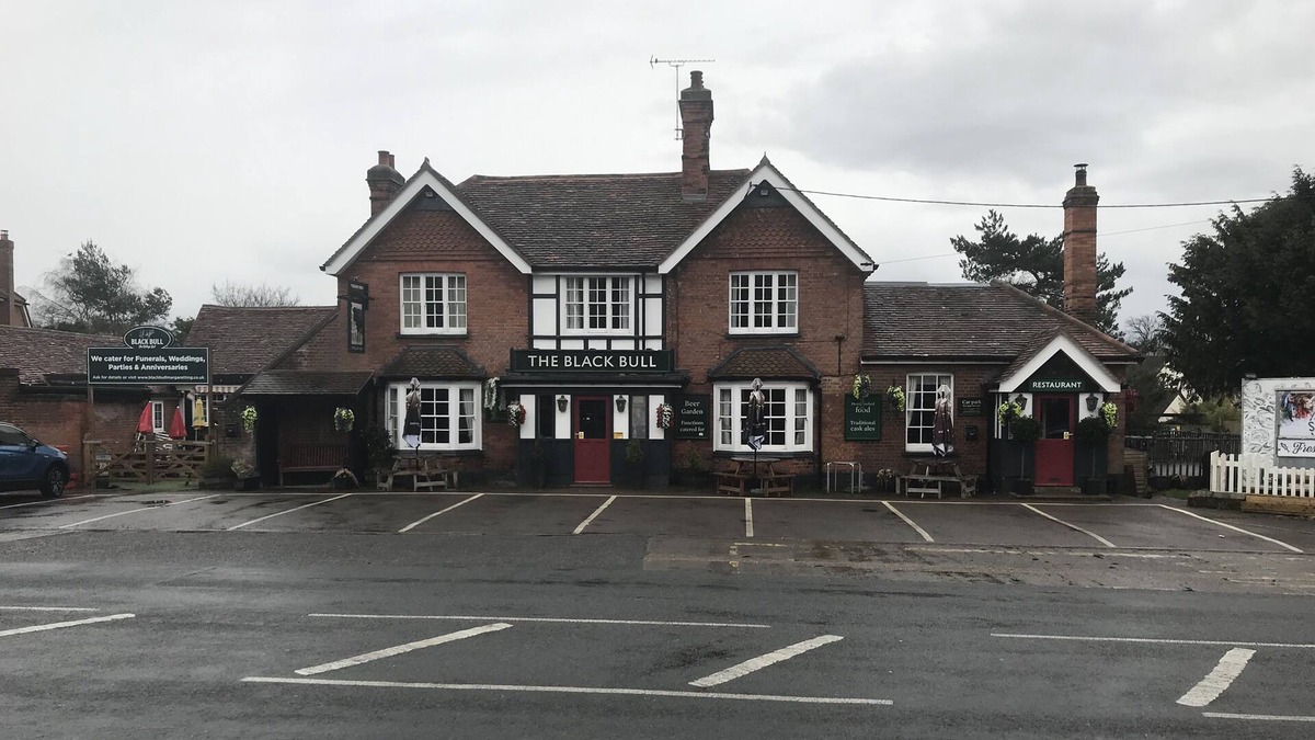 Ingatestone Bed & Breakfast | Black bull