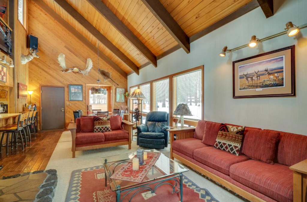 Black Butte Ranch House | Black Butte Ranch: Hedge Nettle Cabin