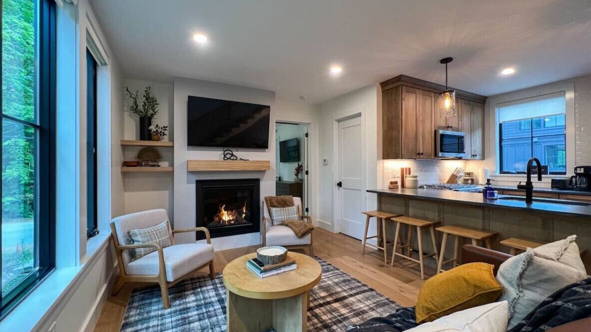 Cranmore Birches House | Black Diamond @ Cranmore Mt. | Brand new | Hot Tub