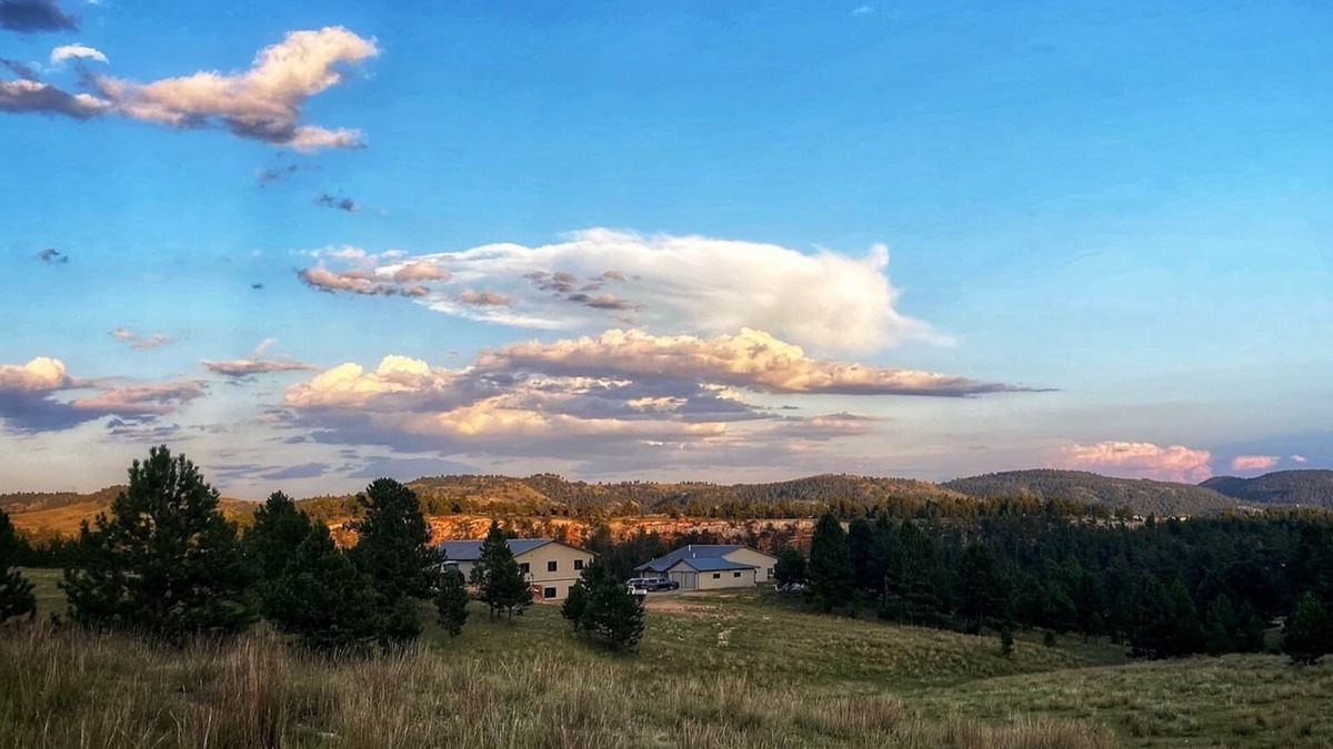 Hot Springs Resort | Black Hills 8-bedroom resort with VIEWS, Privacy, Tranquil, Wind Cave, Game room