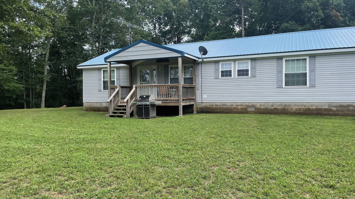 Redford House | Black River Retreat 5 Minutes from Jeff’s Canoe Rental/K Bridge