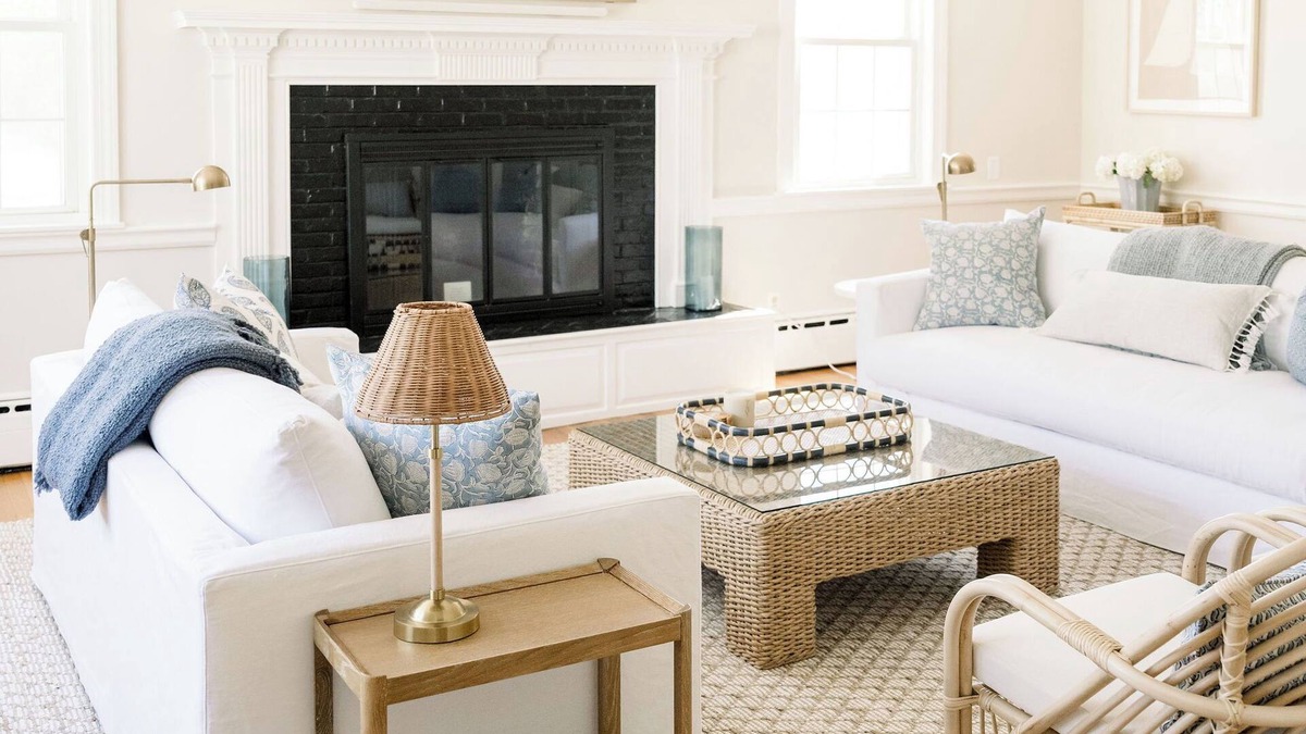 Cohasset House | Black Rock Beach Cohasset 5-Bedroom Home