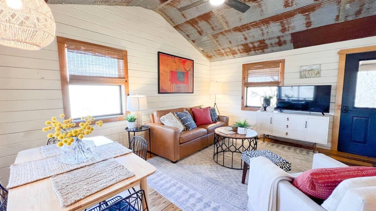 Newnata Cabin | Black Sheep Cabin ~ With Optional Casita