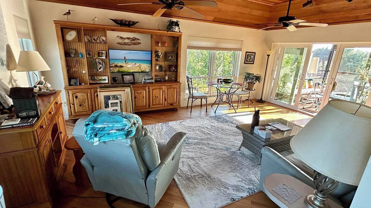 Gulf Pines House | Black Skimmer Home - Sanibel Island