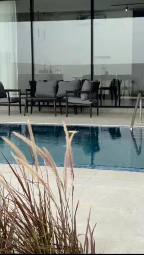 Al Hadd Villa | Black Swan Villa