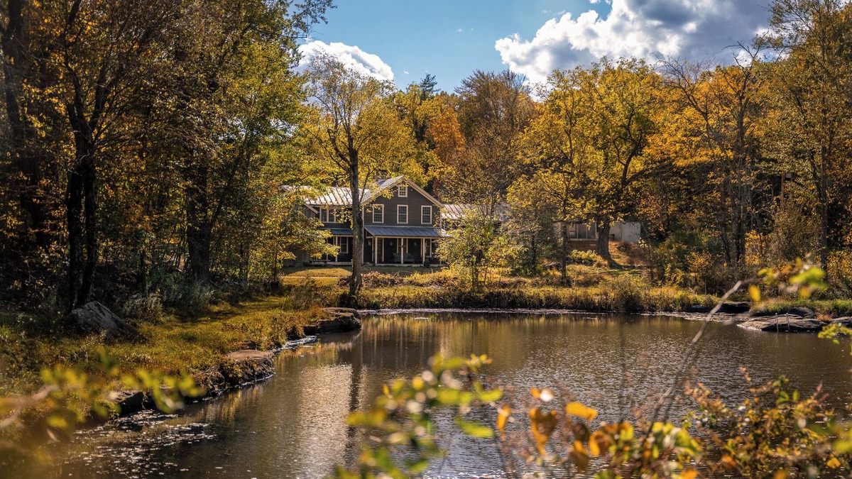 Highland House | Black Walnut Tree Farm: 50 Acres of Fall Foliage