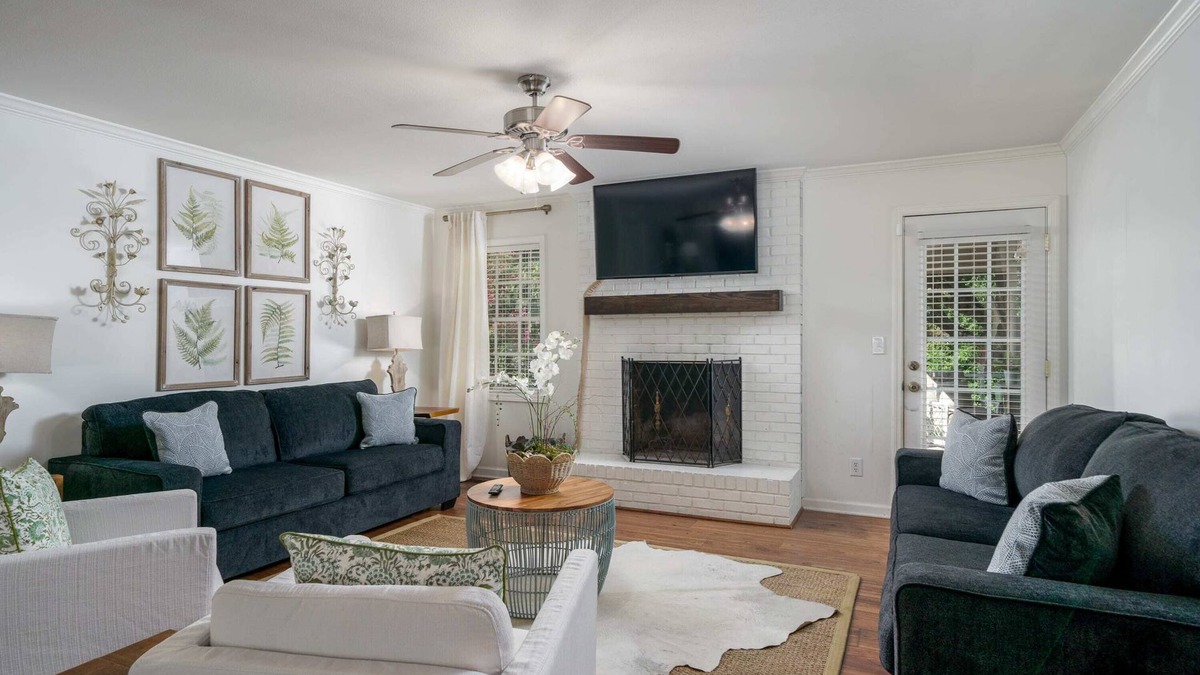 Northport House | Blackberry Place- 3BR 2BA- Near UA- Fenced in yard