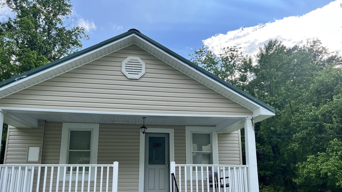 Prestonsburg House | Blackcat Lake Cottage near Jenny Wiley/German Bridge