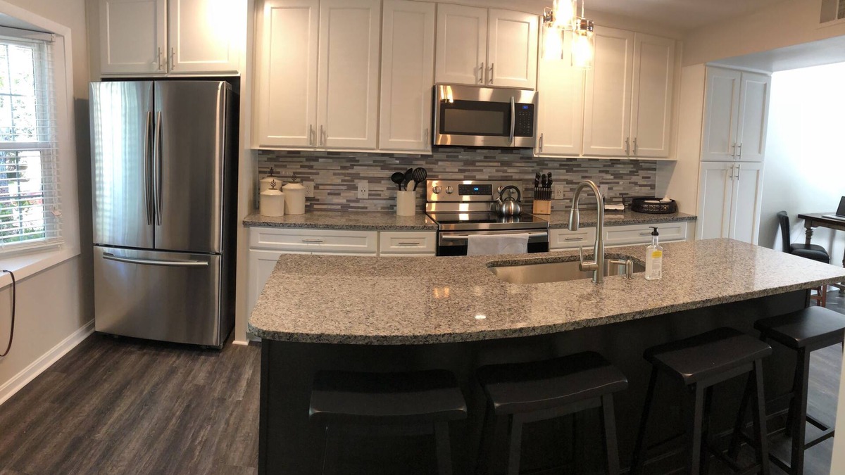 Hethwood - Prices Fork House | BLACKSBURG - Newly Renovated Luxury Townhouse - 1.1 Miles from Campus