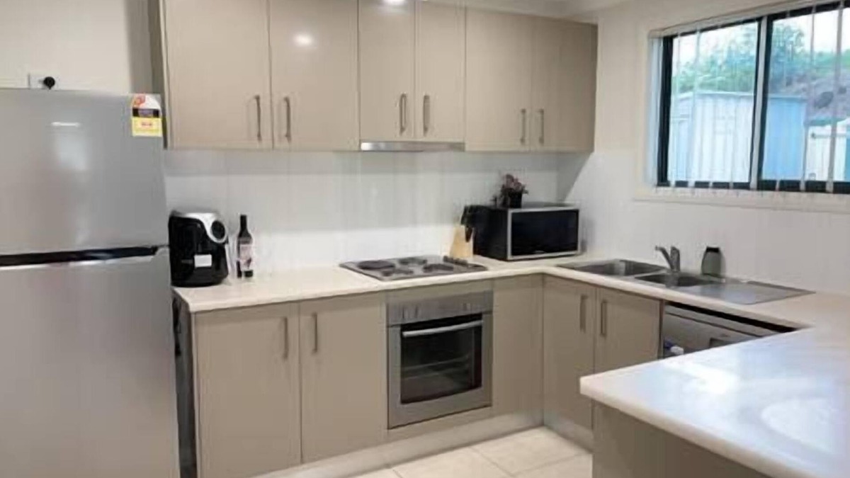Blacktown House | Blacktown Cornerwood Cottage
