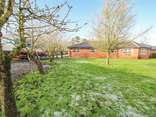 Ellesmere Apartment | Blackwater Meadows