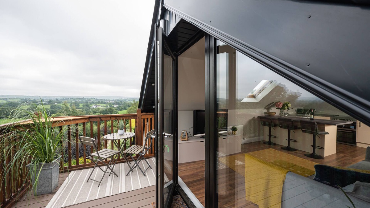 Tassagh Apartment | Blairmont view
