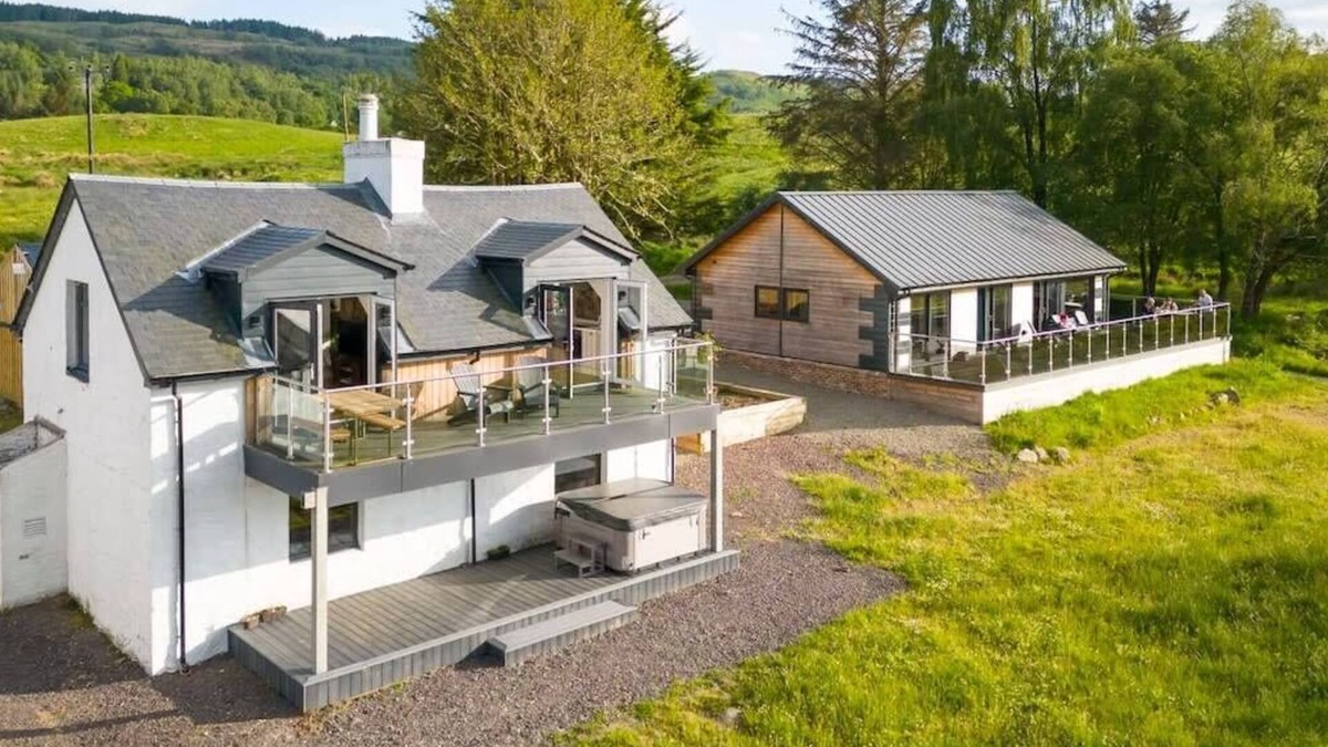 Dalmally House | Blar Cottage (Private Sauna + Fast Starlink Wifi)
