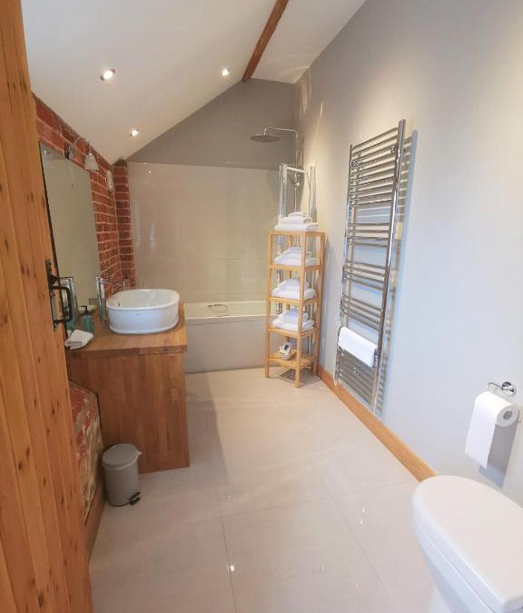 New Forest District House | Blashford Manor Farmhouse Holiday Cottage - The Shire Cottage