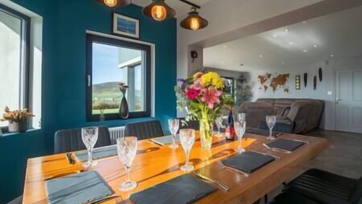 Dingle House | Blasket View - 5 Star