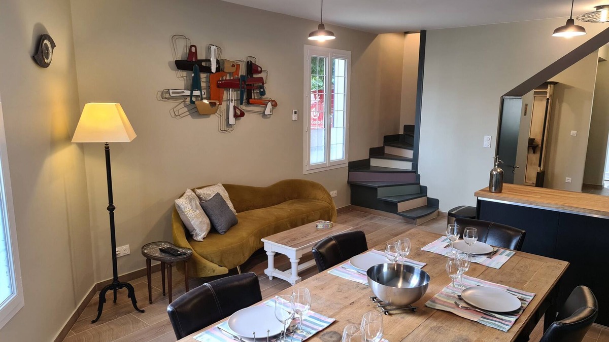 Fontainebleau House | Bleautiful Eugénie charming townhouse