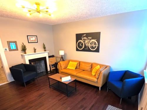 German Village House | Blenkner Bungalowgvillagepetsok